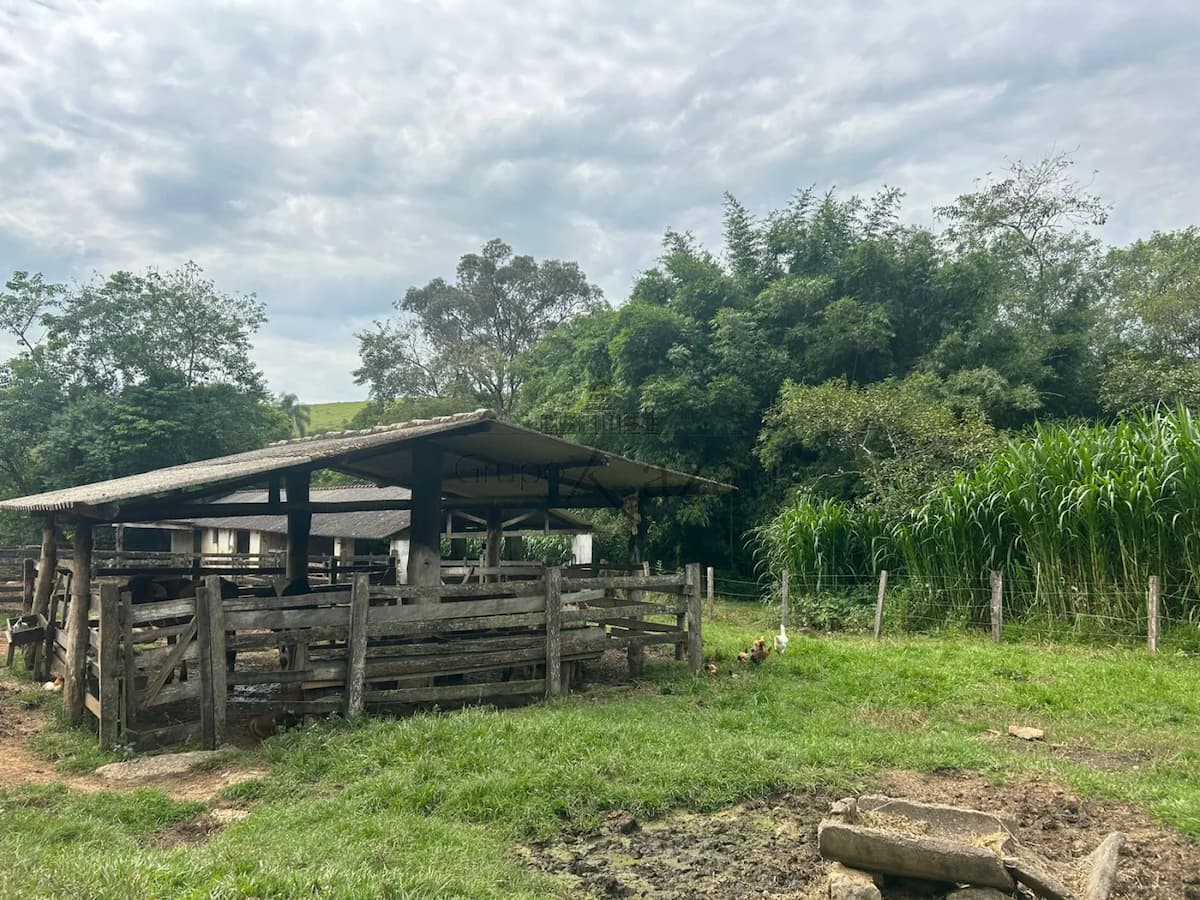 Foto 1 de Rural Fazenda em Bairro da Pernambucana, São José dos Campos - imagem 1